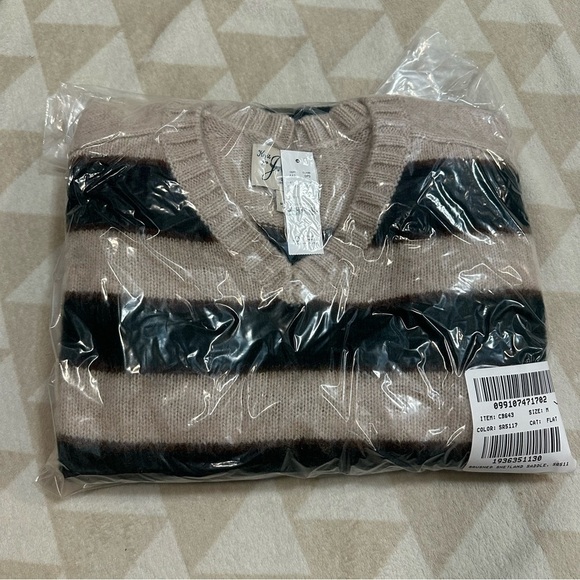 J crew Brushed wool V-neck sweater in stripe - Picture 5 of 5